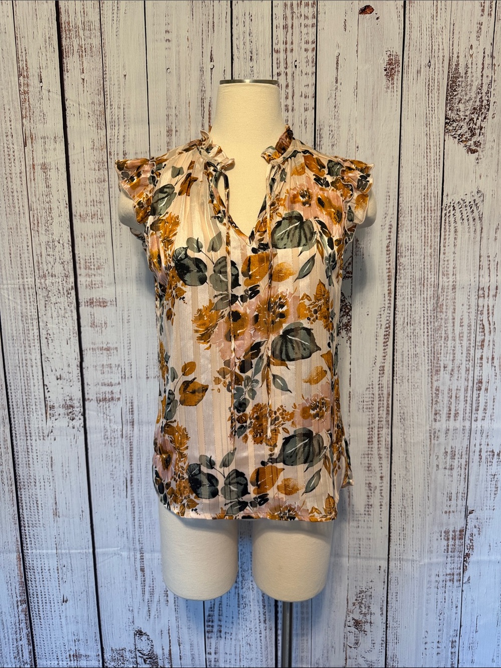 Ruffled Floral Cap-Sleeve Blouse in Cream, Mustard &‎ Olive